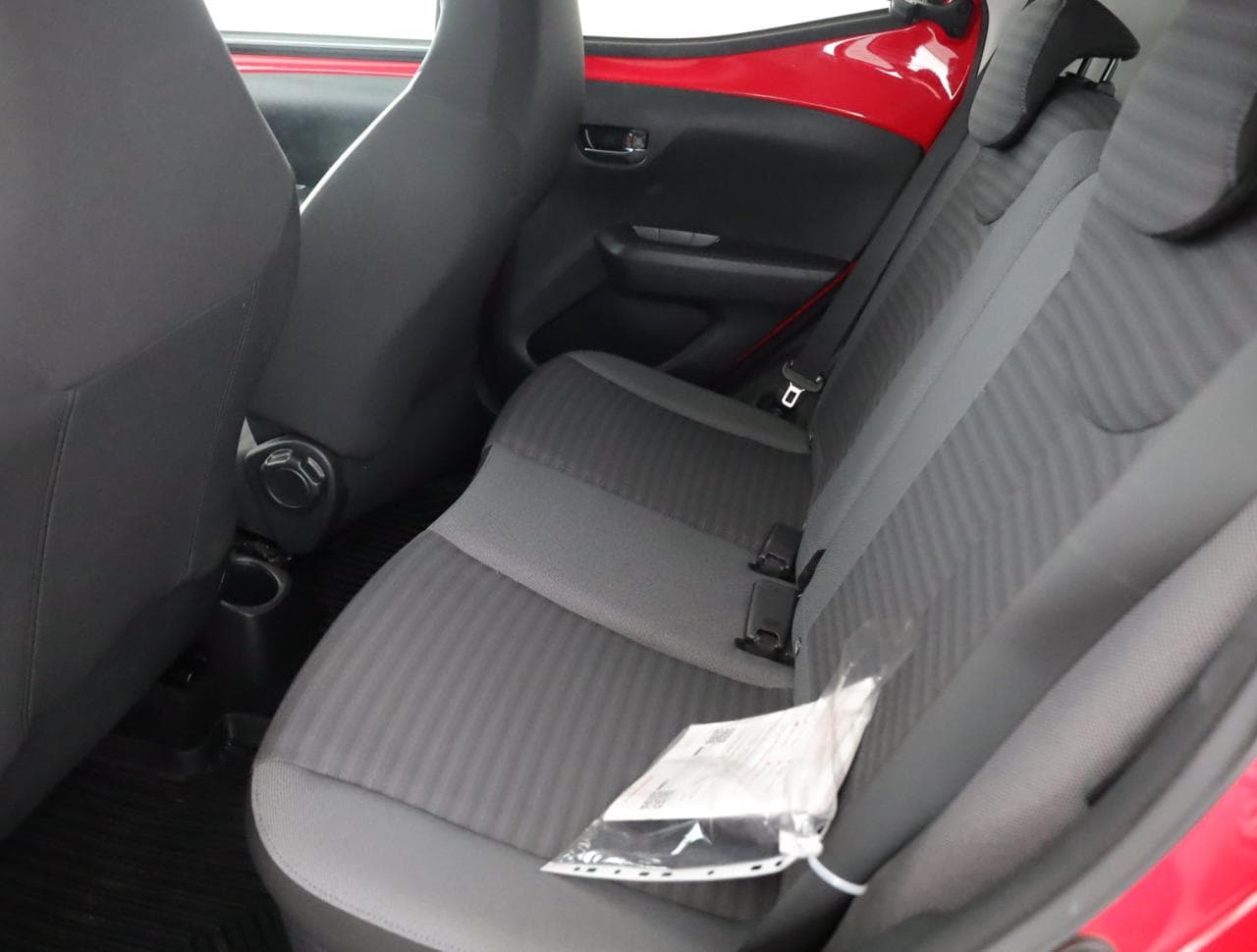 2018 Toyota AYGO - 12