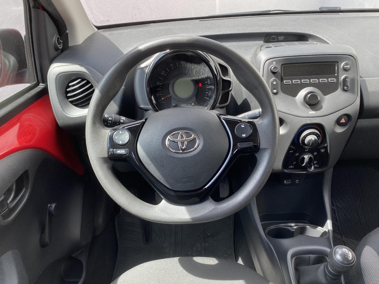 2021 Toyota AYGO - 11