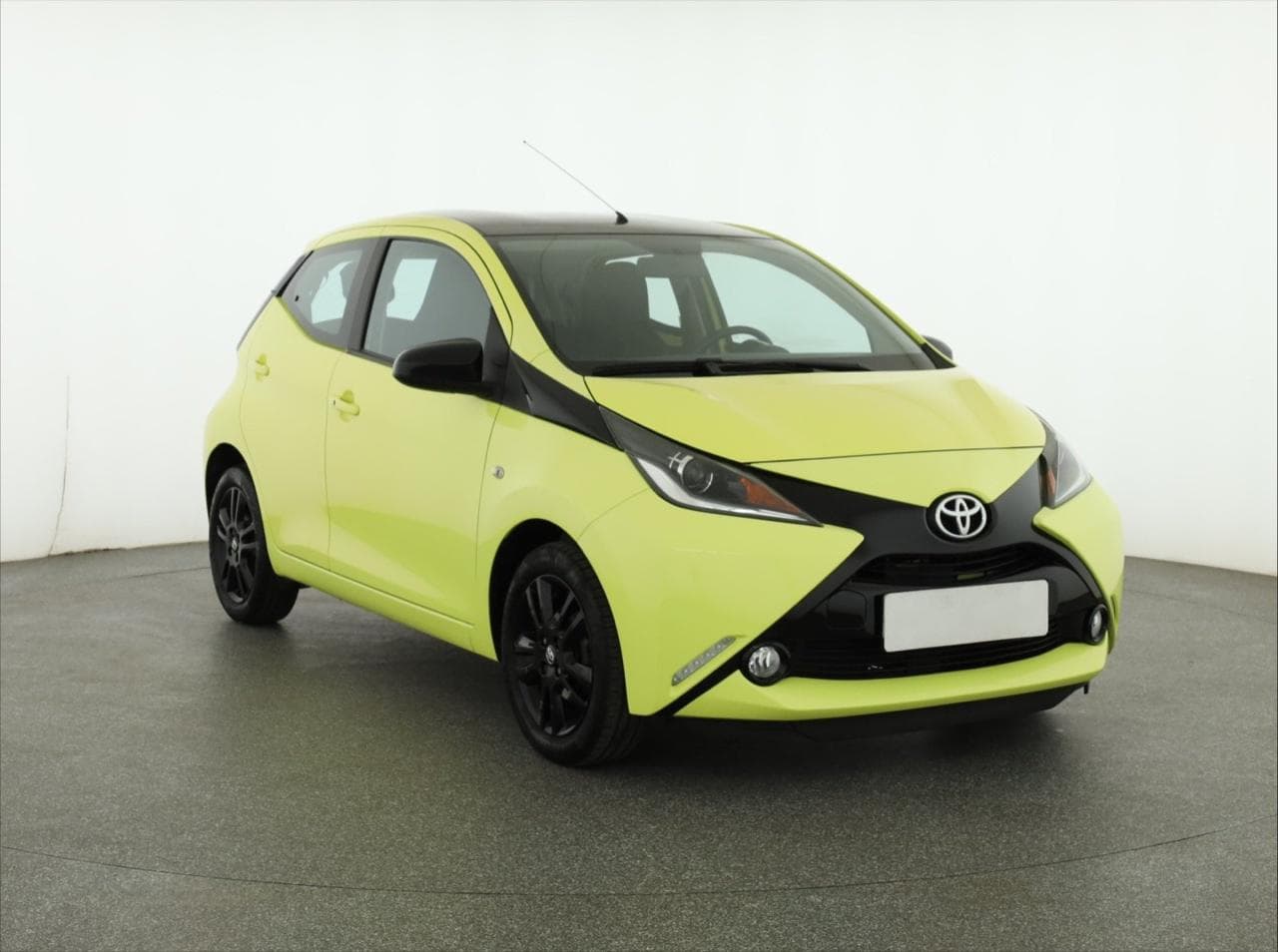 2016 Toyota AYGO