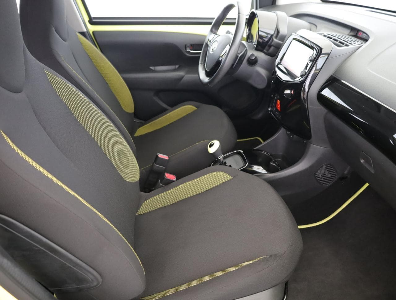 2016 Toyota AYGO - 10