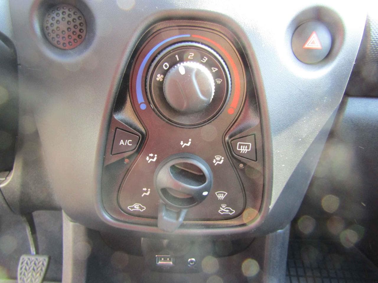 2020 Toyota AYGO - 23