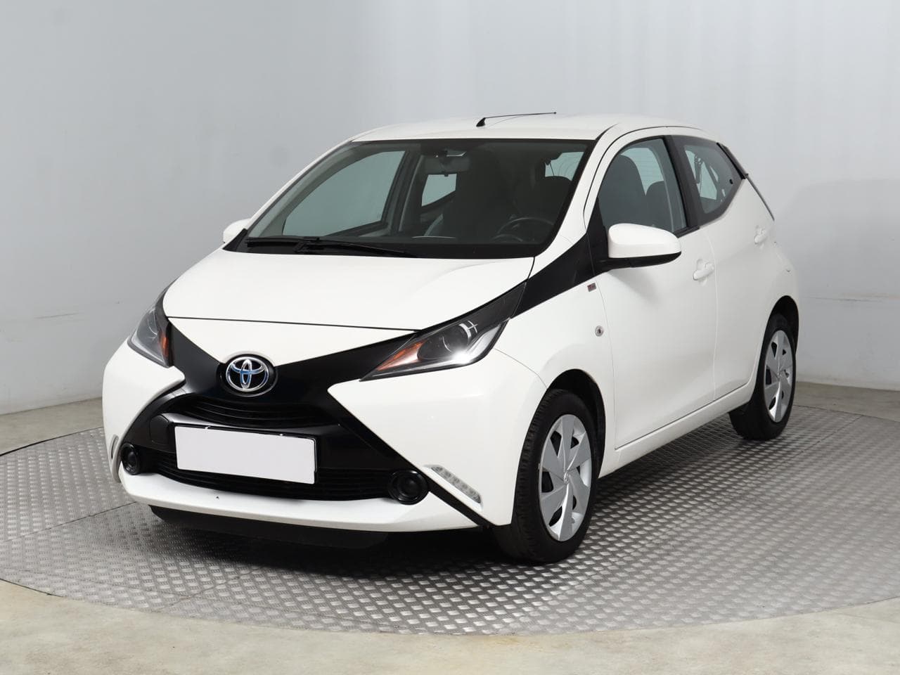 2015 Toyota AYGO - 4