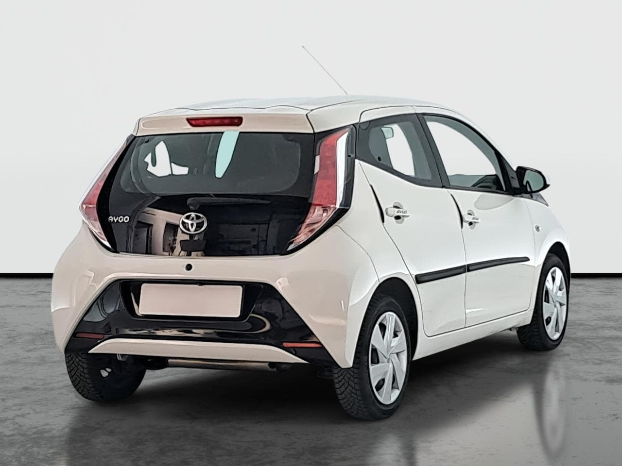 2017 Toyota AYGO - 7