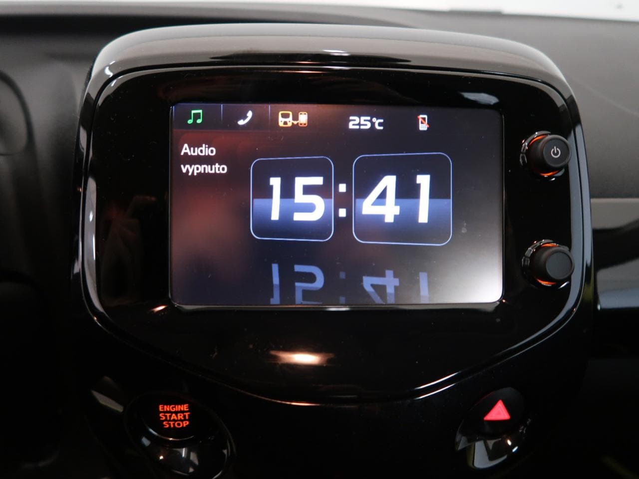 2017 Toyota AYGO - 18