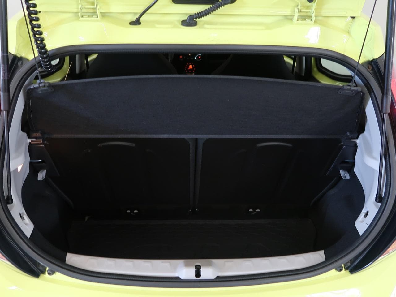 2017 Toyota AYGO - 19
