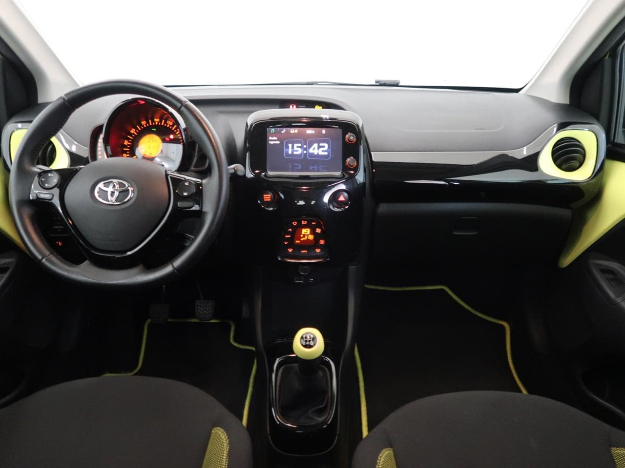 2017 Toyota AYGO - 10