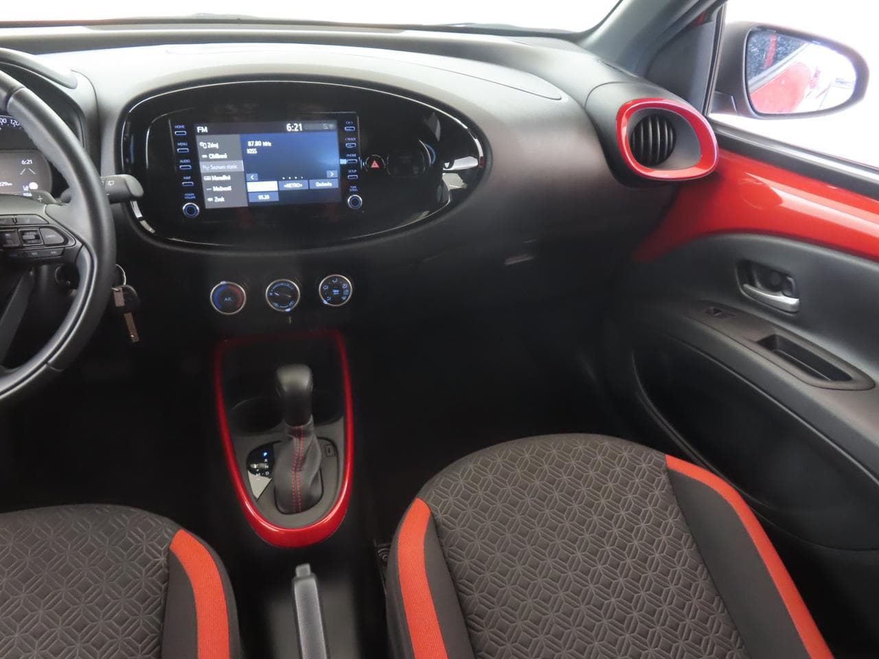 2023 Toyota AYGO - 11