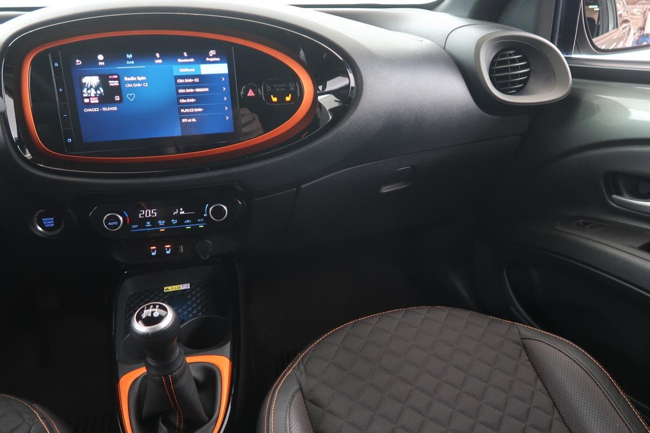 2022 Toyota AYGO - 11