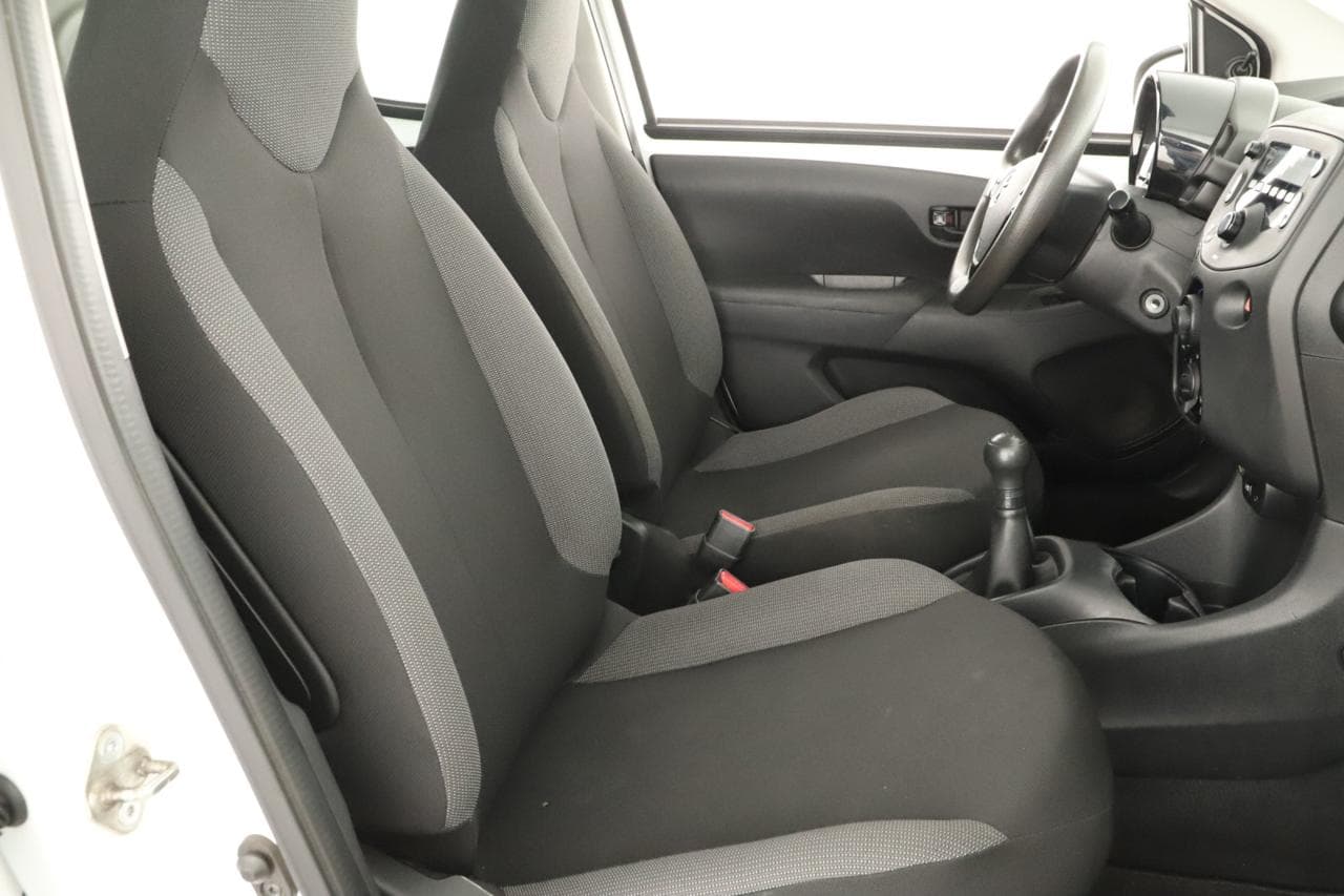 2021 Toyota AYGO - 10
