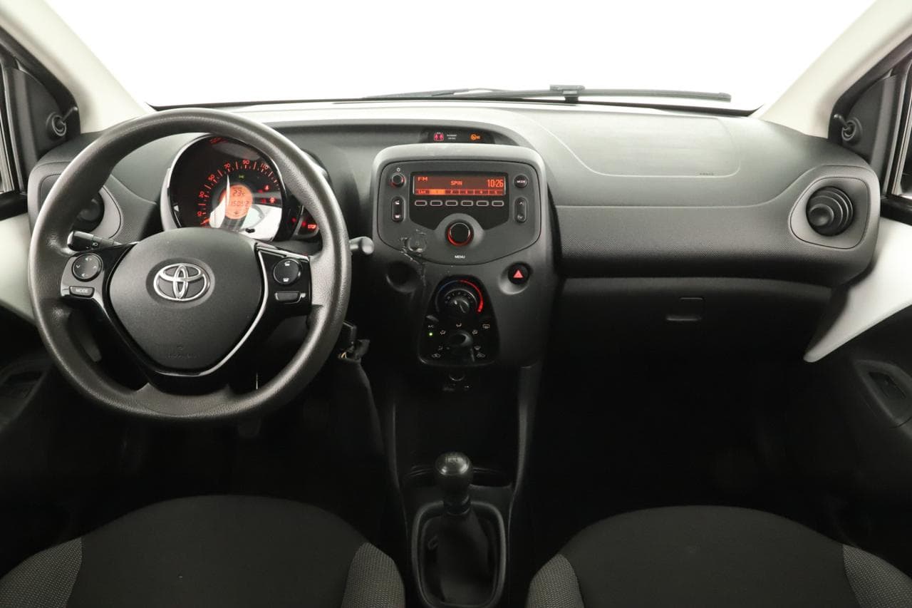 2021 Toyota AYGO - 9