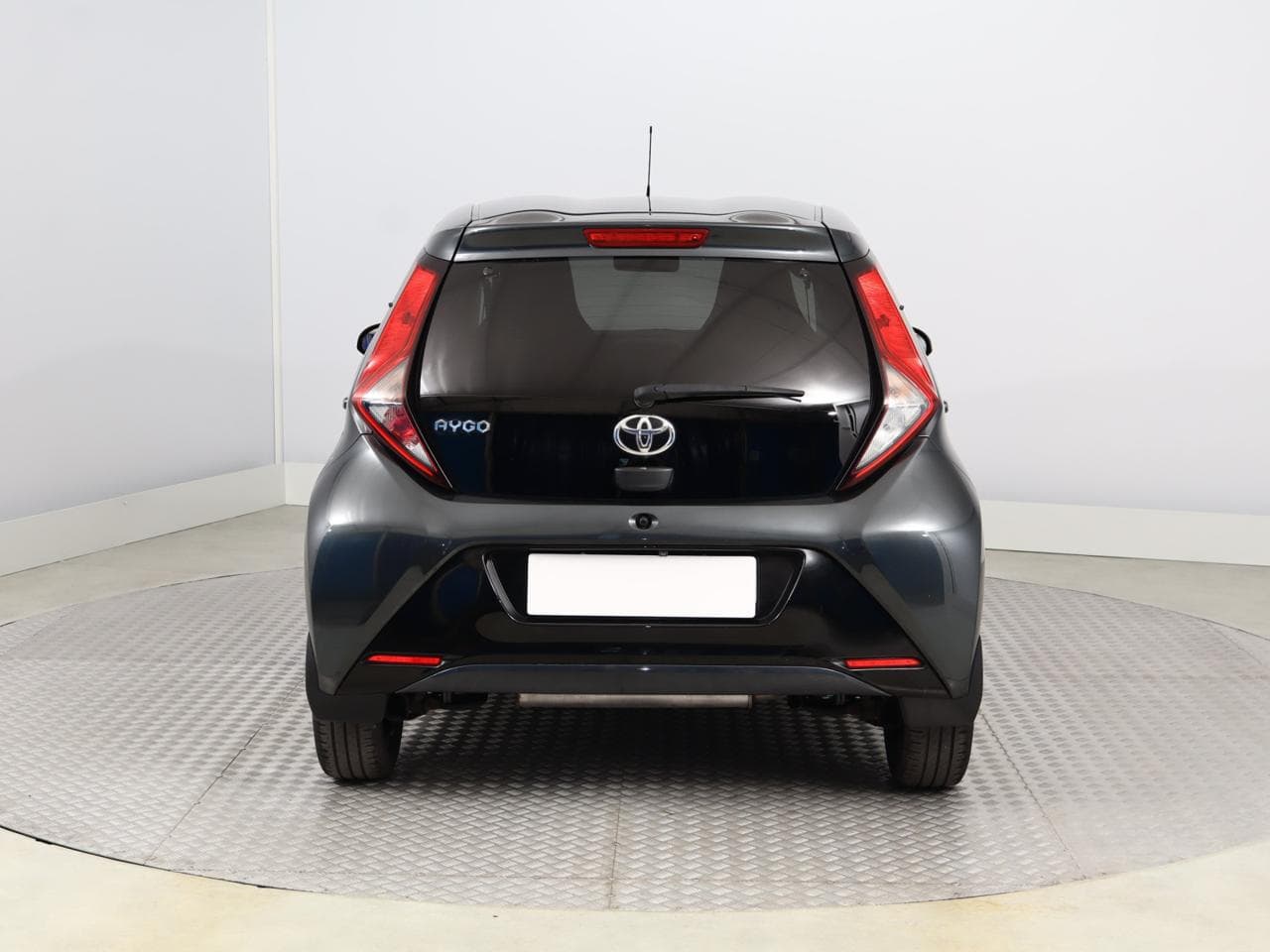2021 Toyota AYGO - 6