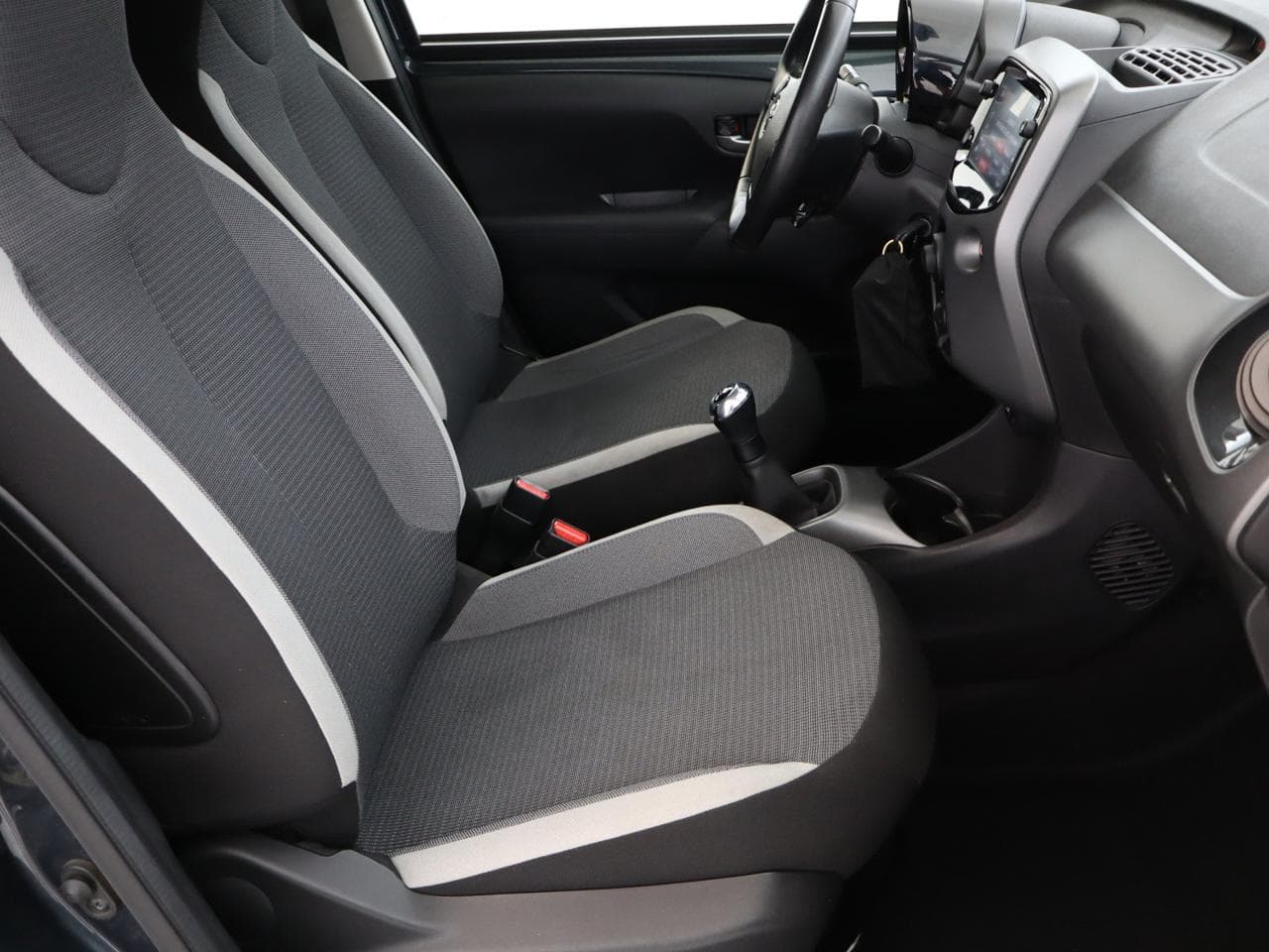 2021 Toyota AYGO - 10