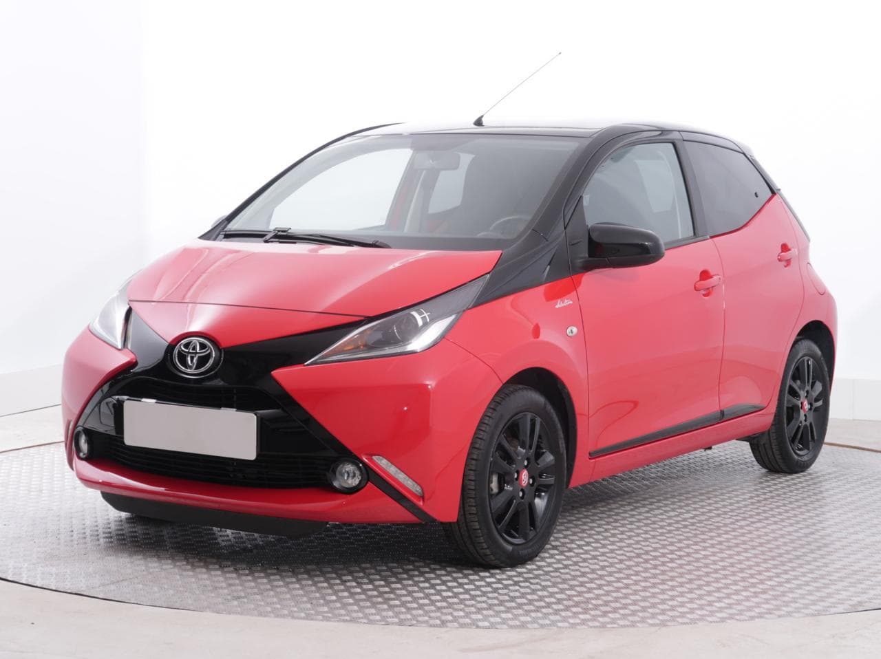 2018 Toyota AYGO - 3