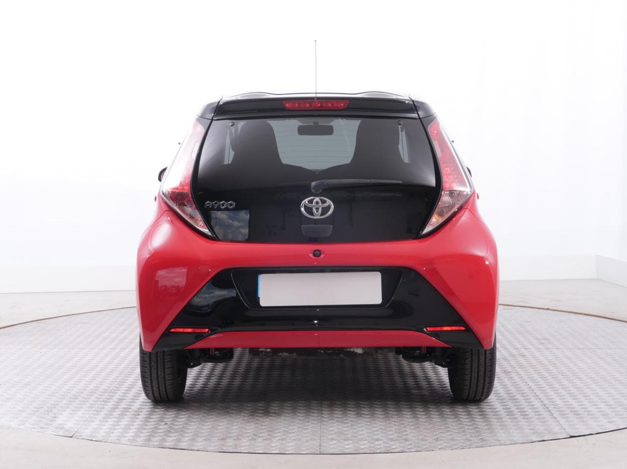 2018 Toyota AYGO - 6