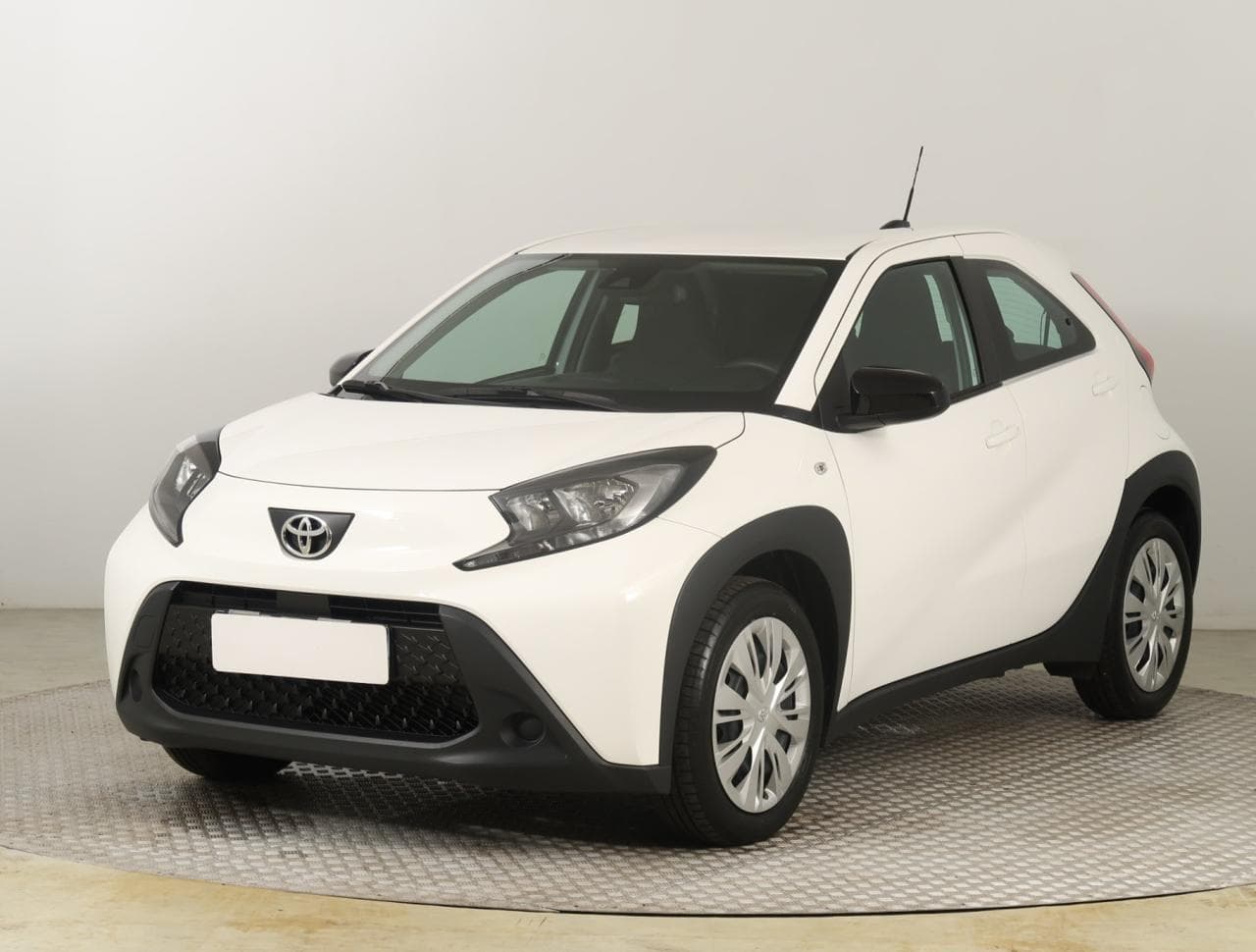 2023 Toyota AYGO - 3