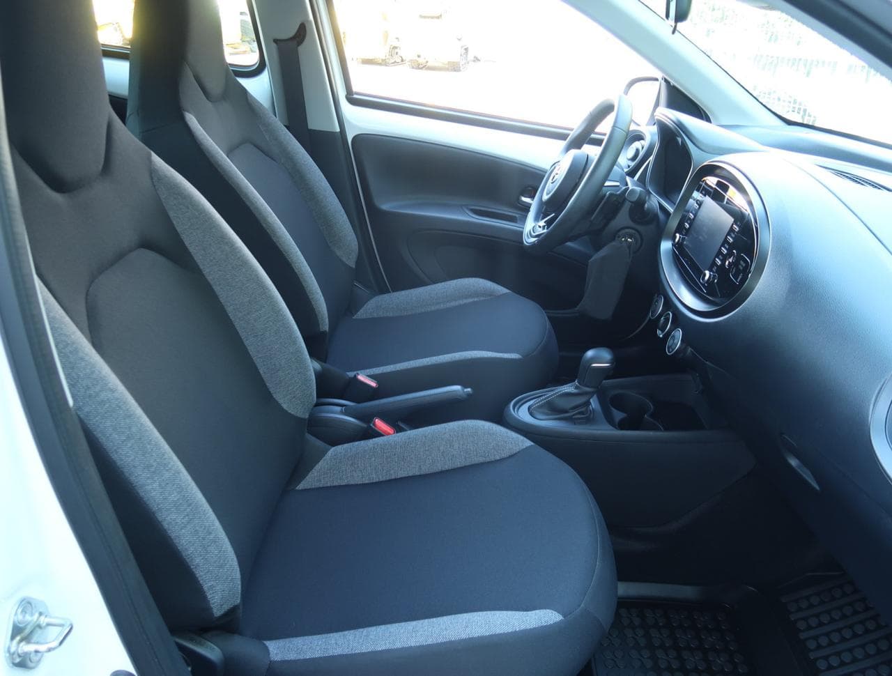 2023 Toyota AYGO - 12