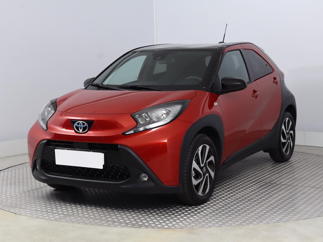2025 Toyota AYGO - 3
