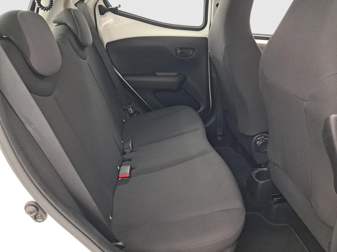 2021 Toyota AYGO - 13