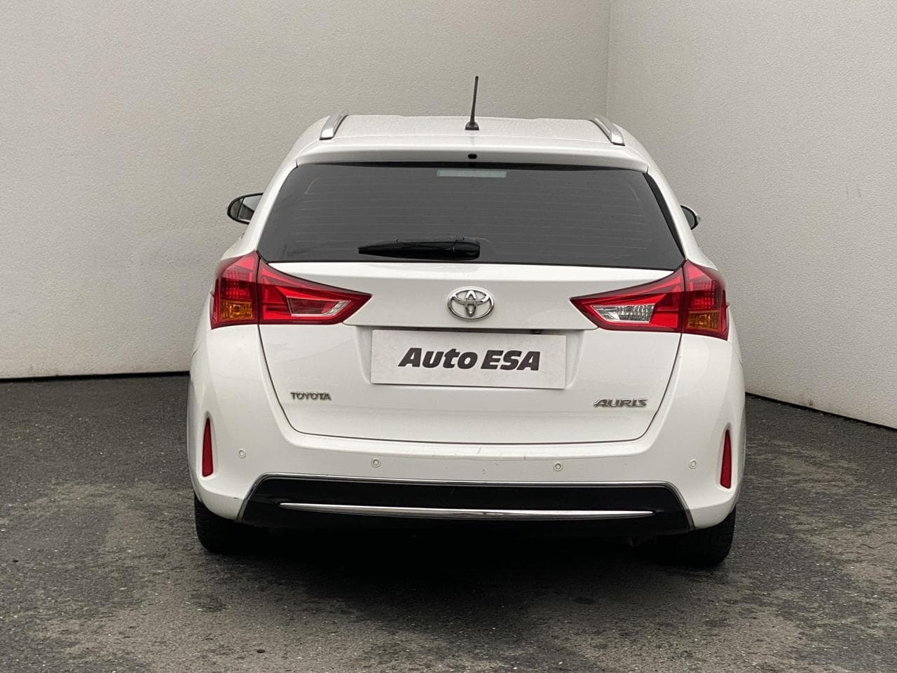 2014 Toyota AURIS - 5