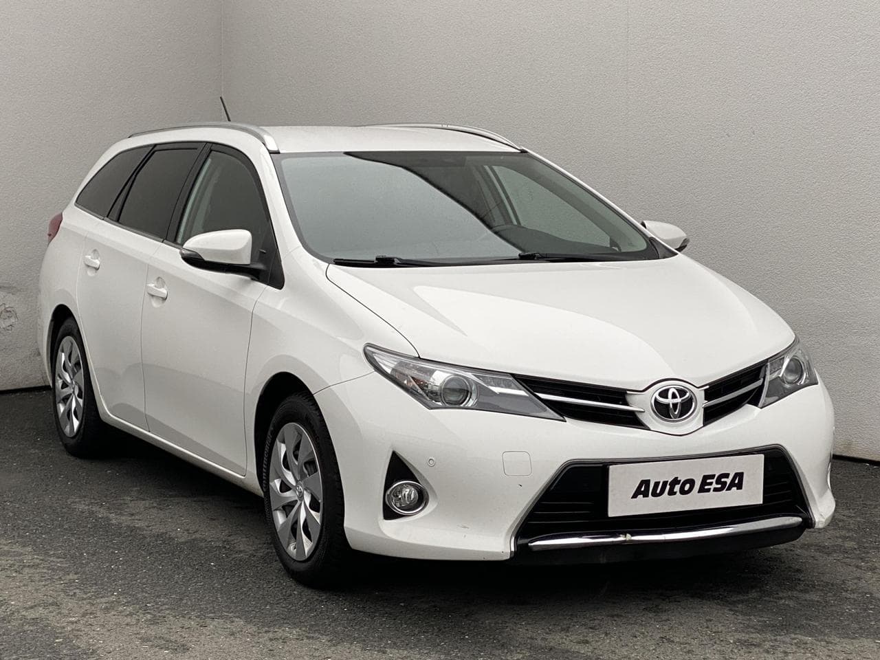 2014 Toyota AURIS