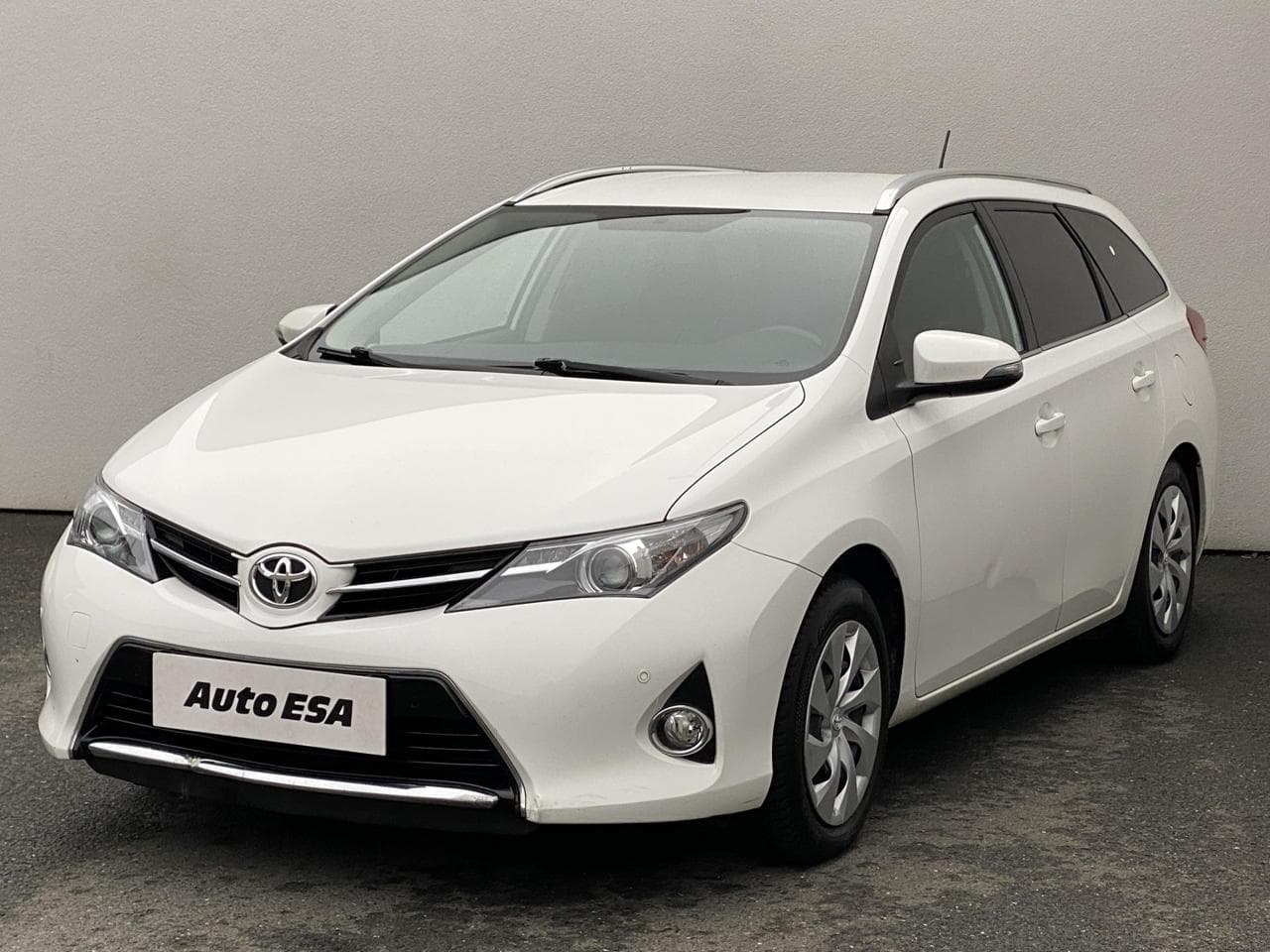 2014 Toyota AURIS - 3