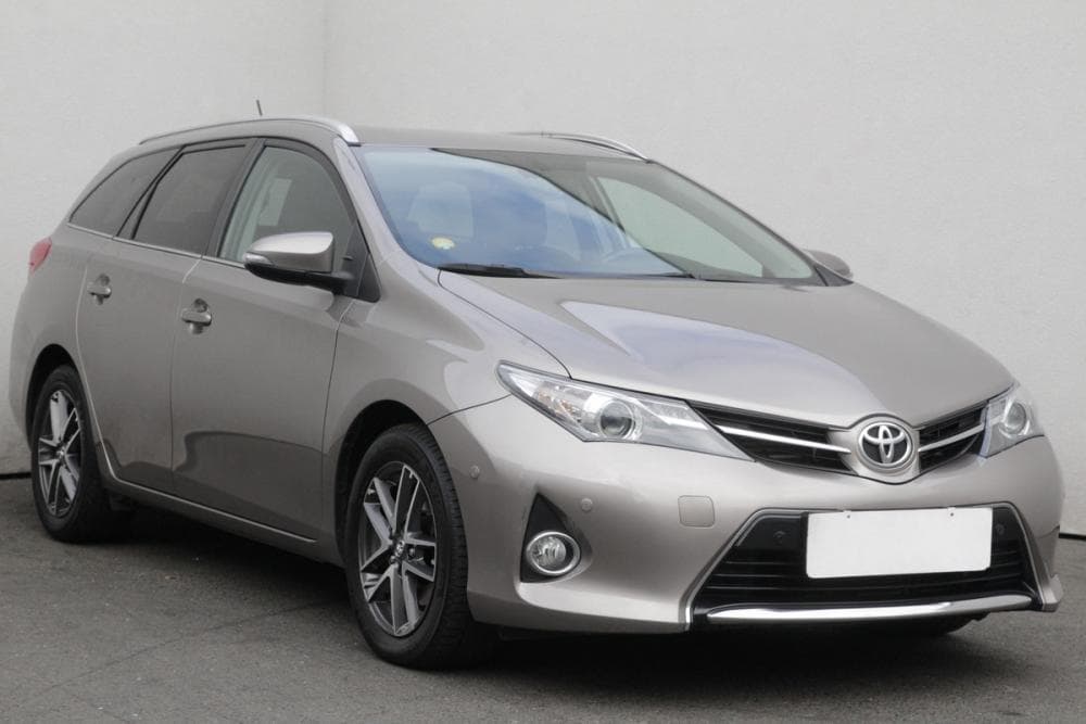 2014 Toyota AURIS