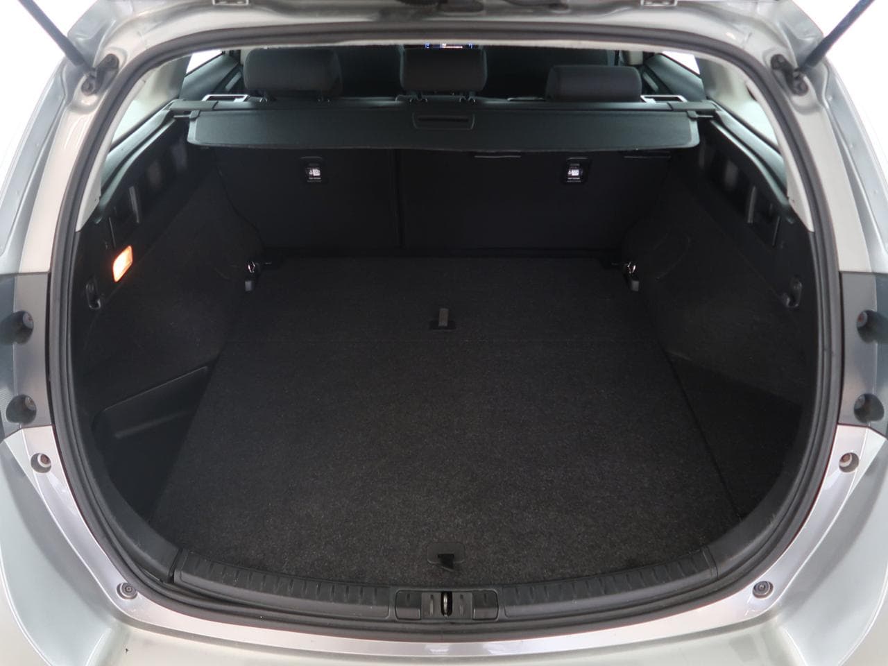 2016 Toyota AURIS - 38