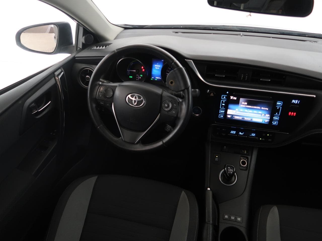 2016 Toyota AURIS - 16