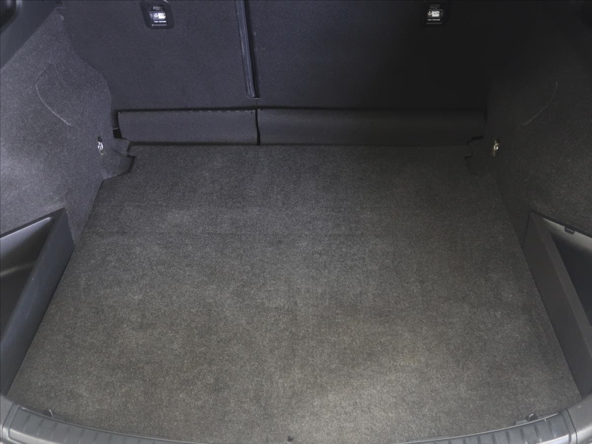 2016 Toyota AURIS - 8