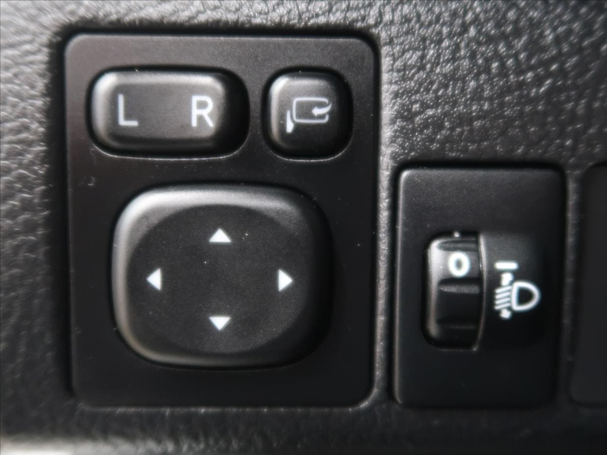 2016 Toyota AURIS - 17