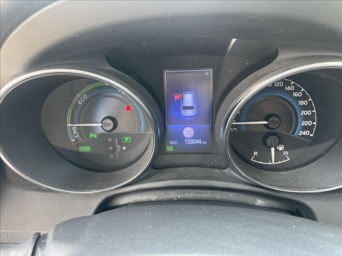 2018 Toyota AURIS - 16