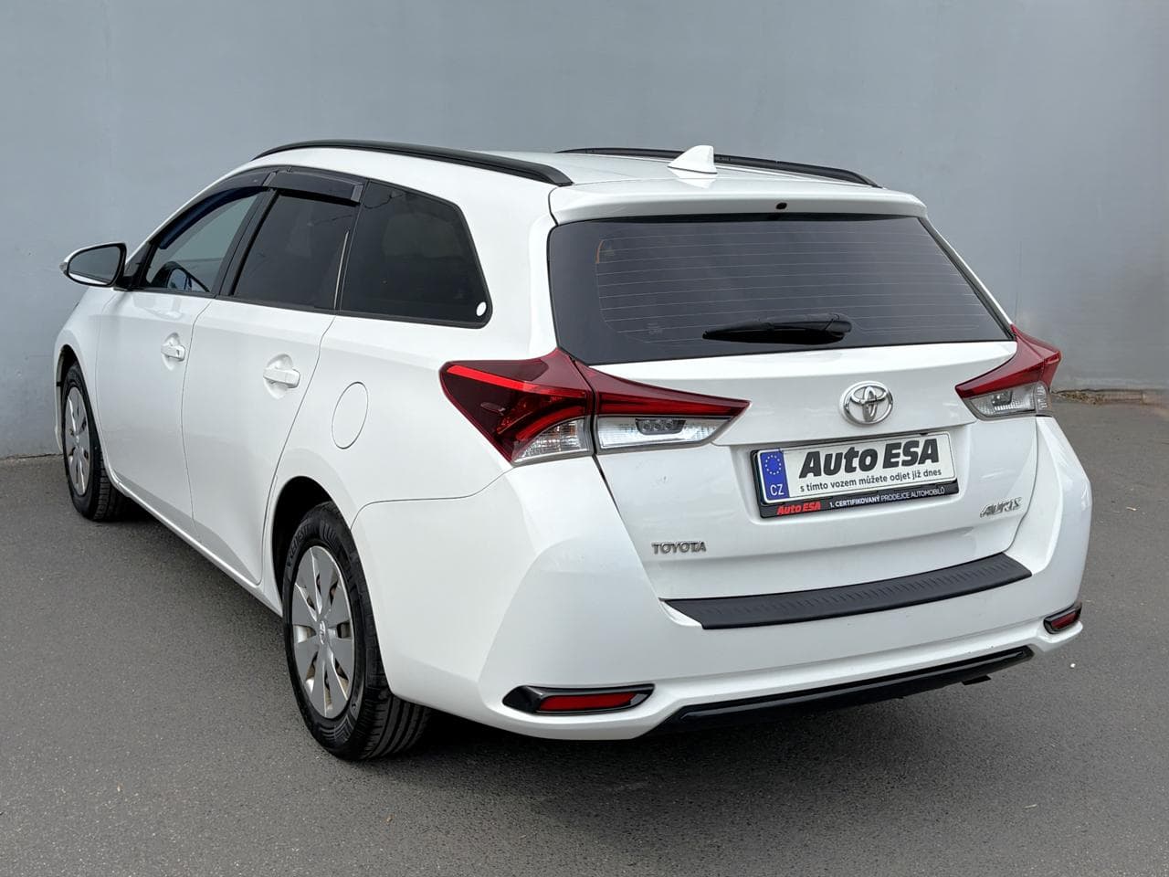 2015 Toyota AURIS - 6