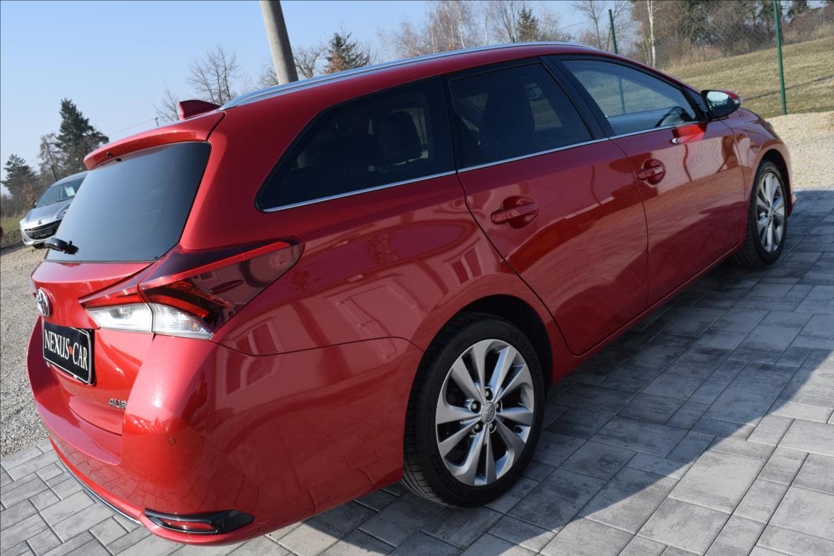 2015 Toyota AURIS - 7