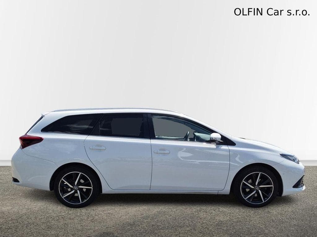 2017 Toyota AURIS - 6