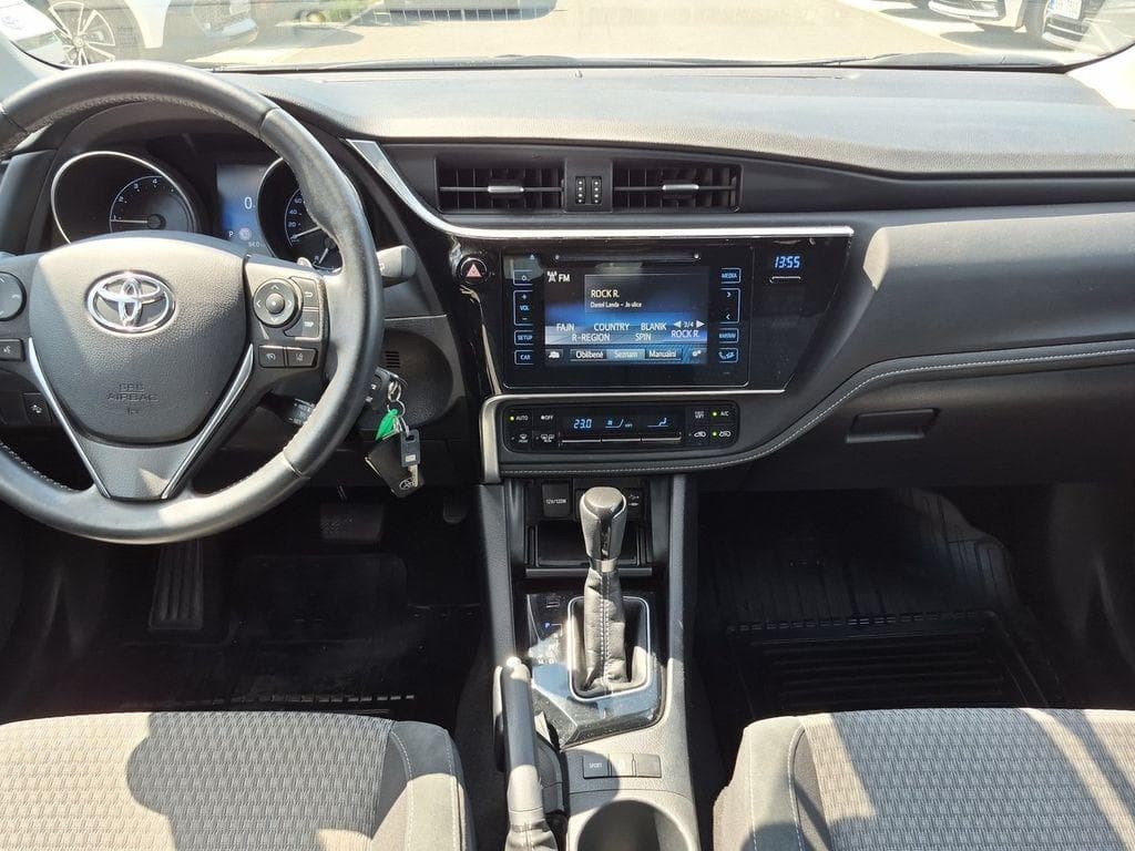 2017 Toyota AURIS - 10