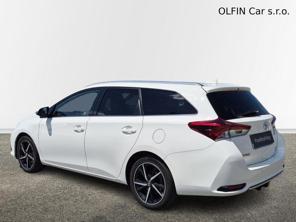 2017 Toyota AURIS - 4
