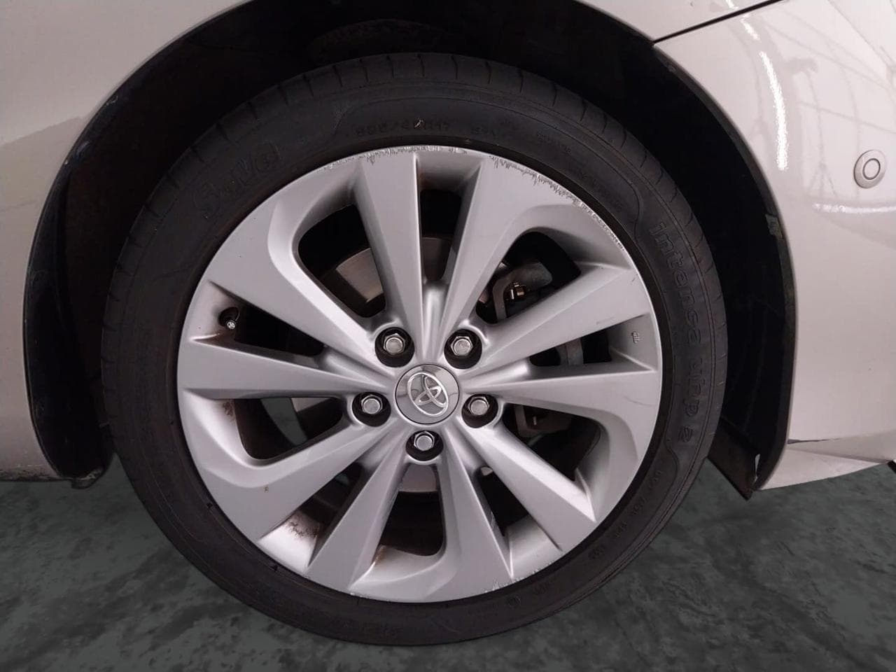 2014 Toyota AURIS - 30