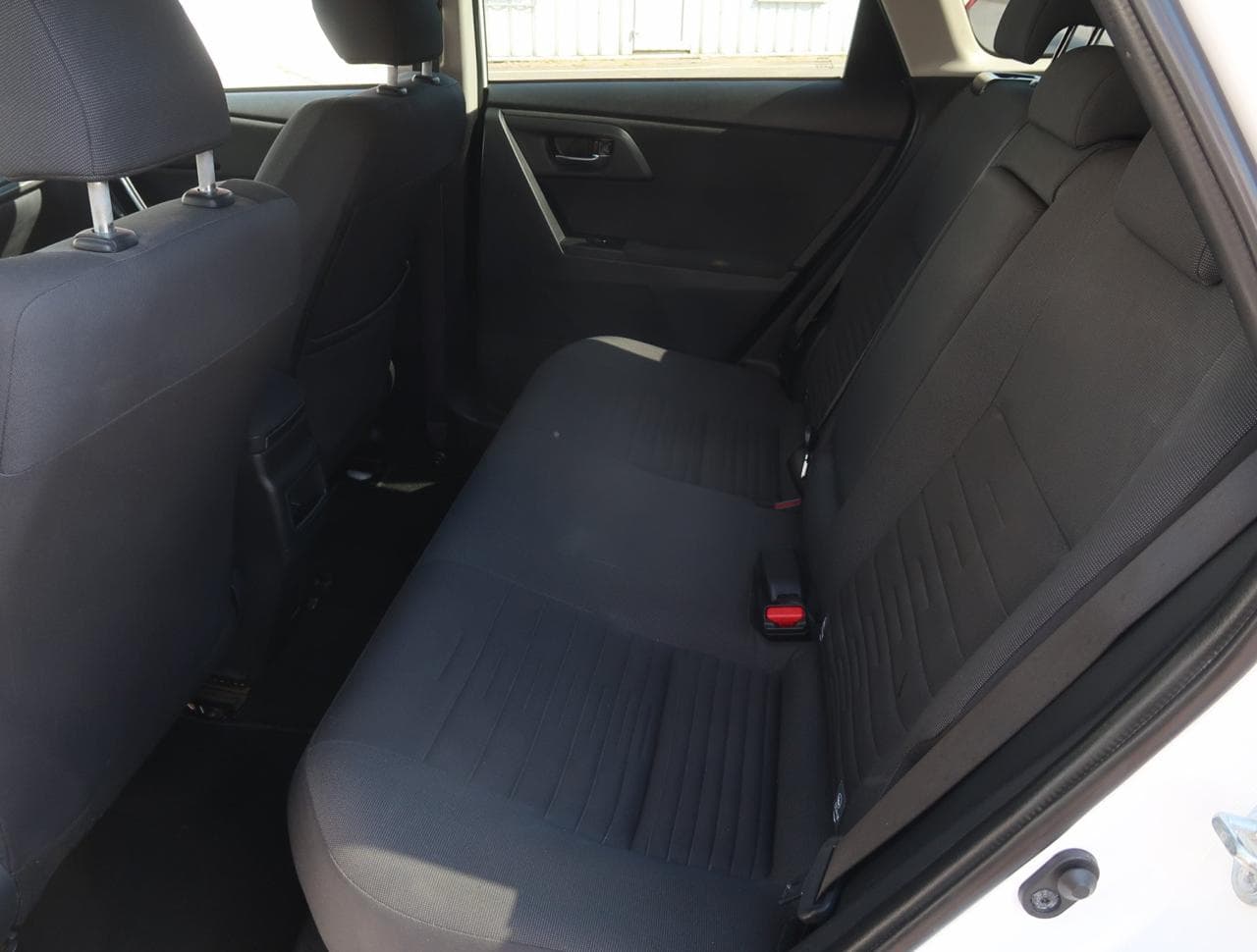 2015 Toyota AURIS - 15