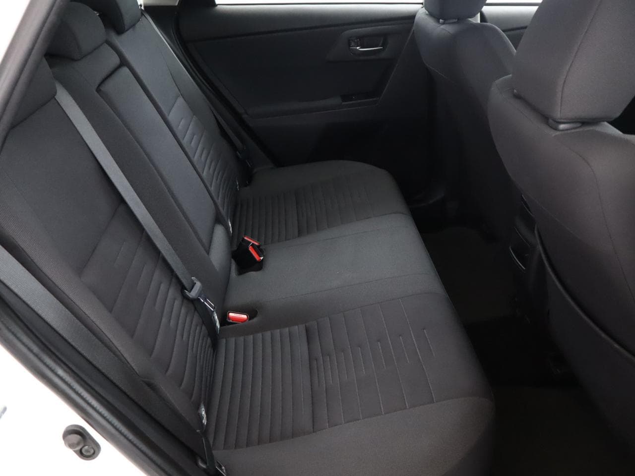 2019 Toyota AURIS - 11