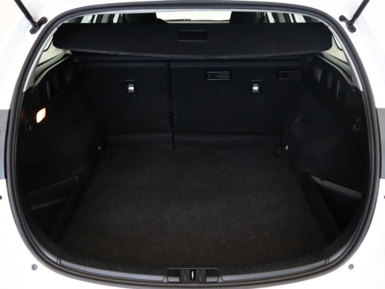 2019 Toyota AURIS - 17