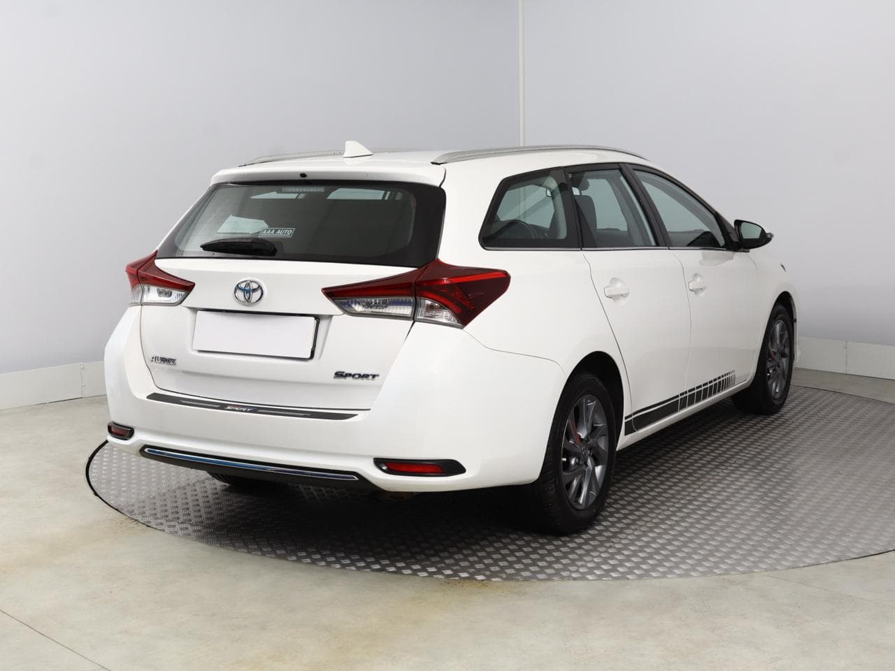 2019 Toyota AURIS - 7