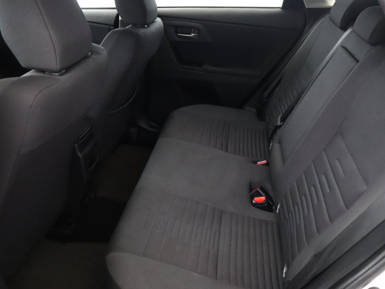 2019 Toyota AURIS - 13