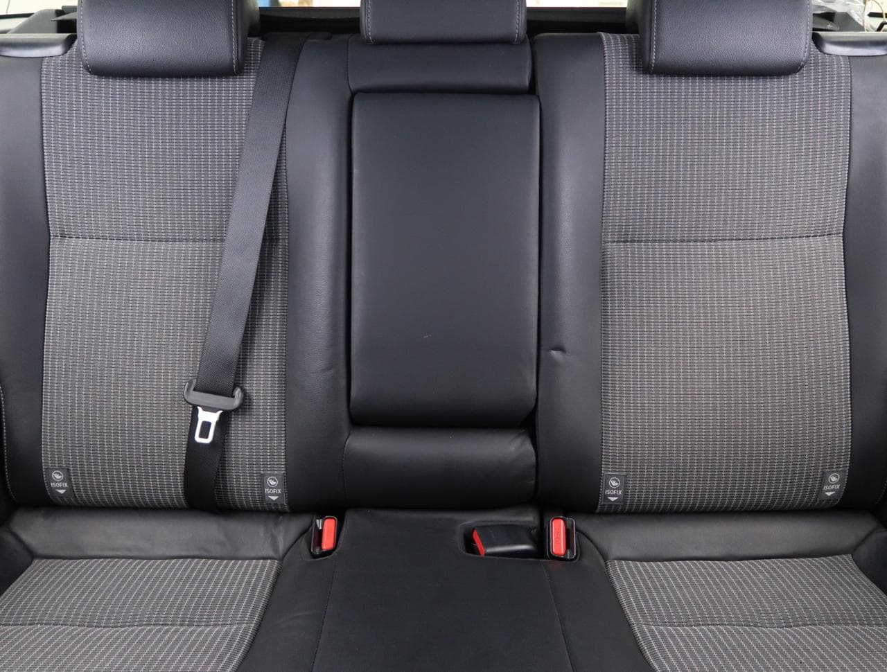 2018 Toyota AURIS - 14