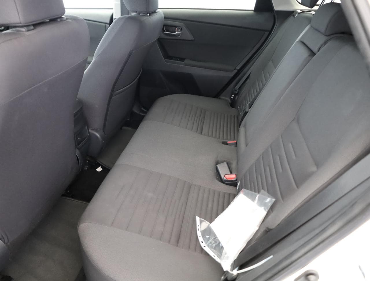 2015 Toyota AURIS - 12