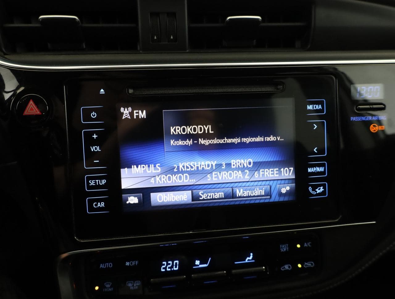 2015 Toyota AURIS - 17