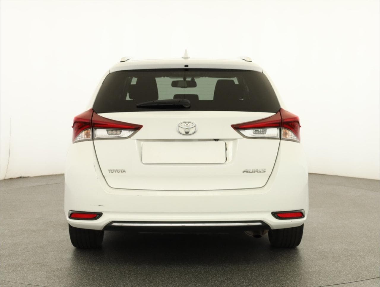 2015 Toyota AURIS - 6