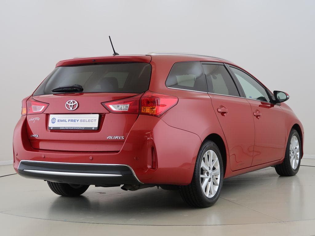 2013 Toyota AURIS - 5