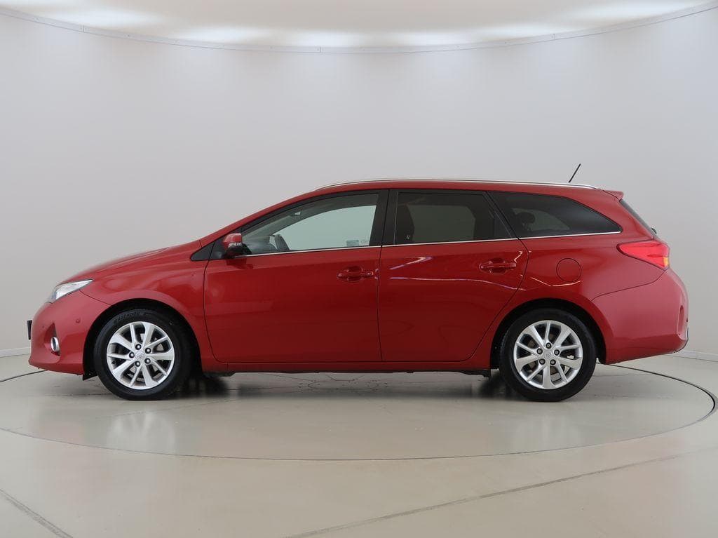 2013 Toyota AURIS - 8