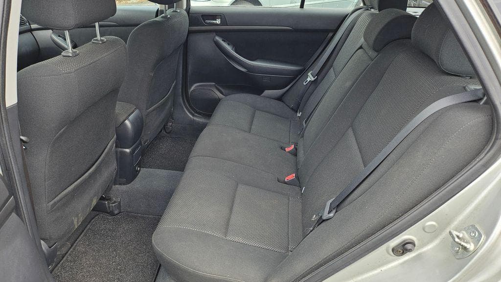 2006 Toyota Avensis - 8