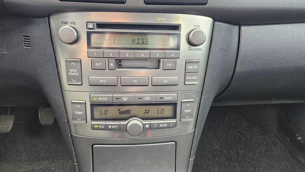 2006 Toyota Avensis - 11